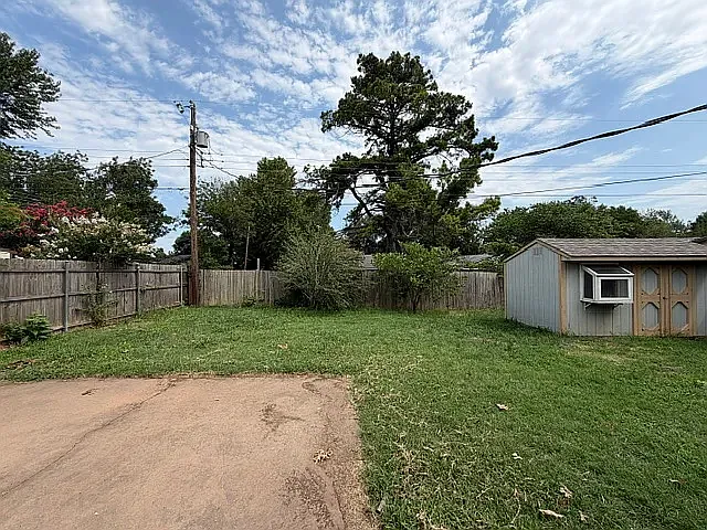 8205 NW 32nd St — Photo 22