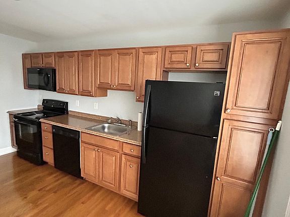 3rd image of 182 Revolution St #The