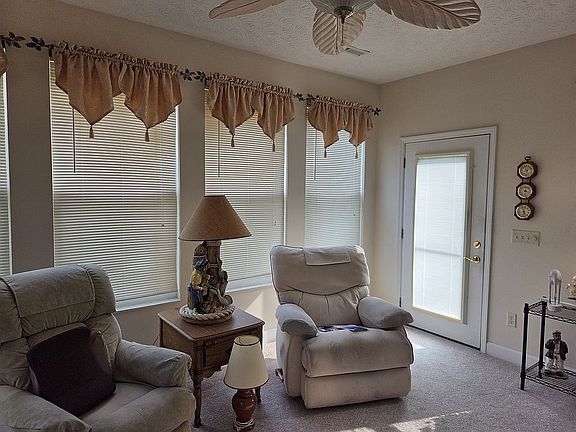 Florida Room - Rear Patio Do