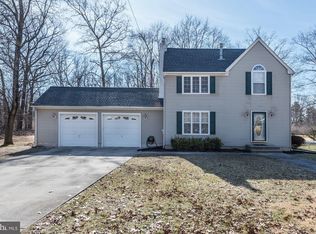 14 Braddock Ave, Hammonton, NJ 08037