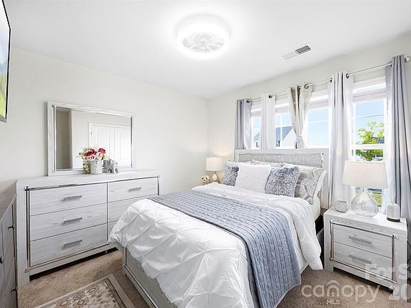 5th image of 191 Belcaro Dr