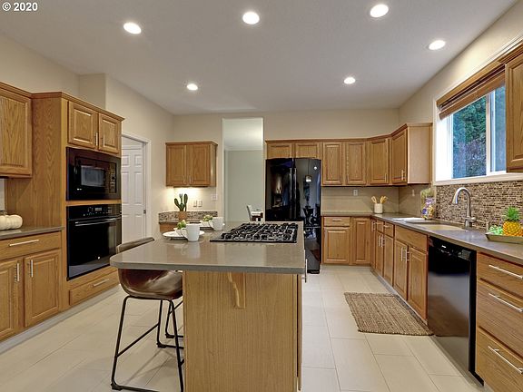 4th image of 7695 SW Millerglen Dr