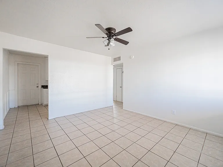 1915 N 26th Place, Phoenix Az — Photo 16
