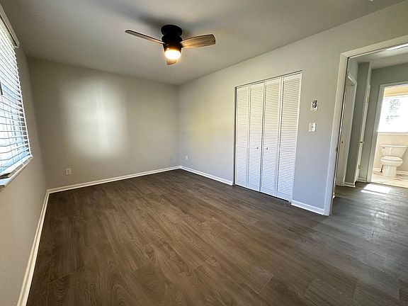 5th image of 8 Wildwood Ln