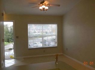 9576 Lake Chase Island Way, Tampa, FL 33626