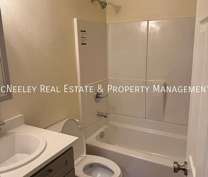 9745 SW Lookout Ter #A — Photo 9