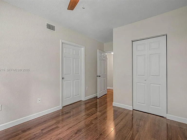 1003 Belmont Ln #1003 — Photo 17