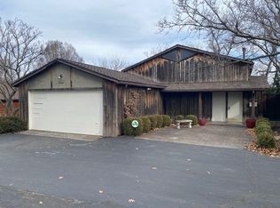 4405 Rockhill Rd, Kansas City, MO 64110