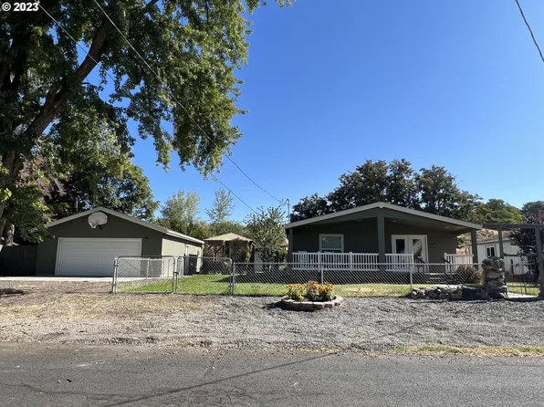 31 Prescott St, Echo, OR 97826