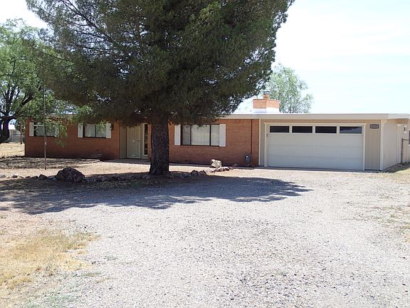 2nd image of 5225 S Santa Aurelia Ave