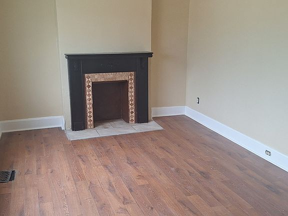 5th image of 4817 Lexington Ave
