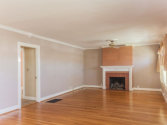 4th image of 8628 California Ave