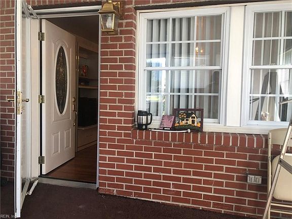 4th image of 3305 Mascott St