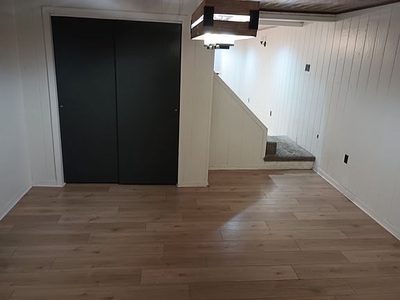 4th image of 934 Virginia Ave