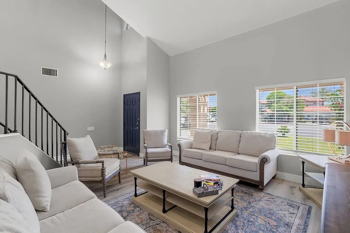 Building Photo - 40605 Ventana Ct