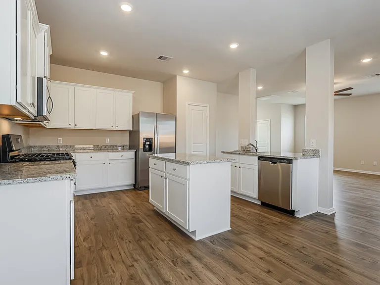 15582 Caramel Springs Dr — Photo 9