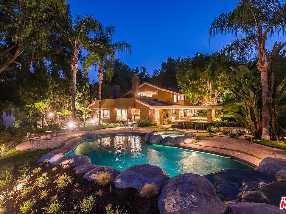 1st image of 20319 Lorenzana Dr
