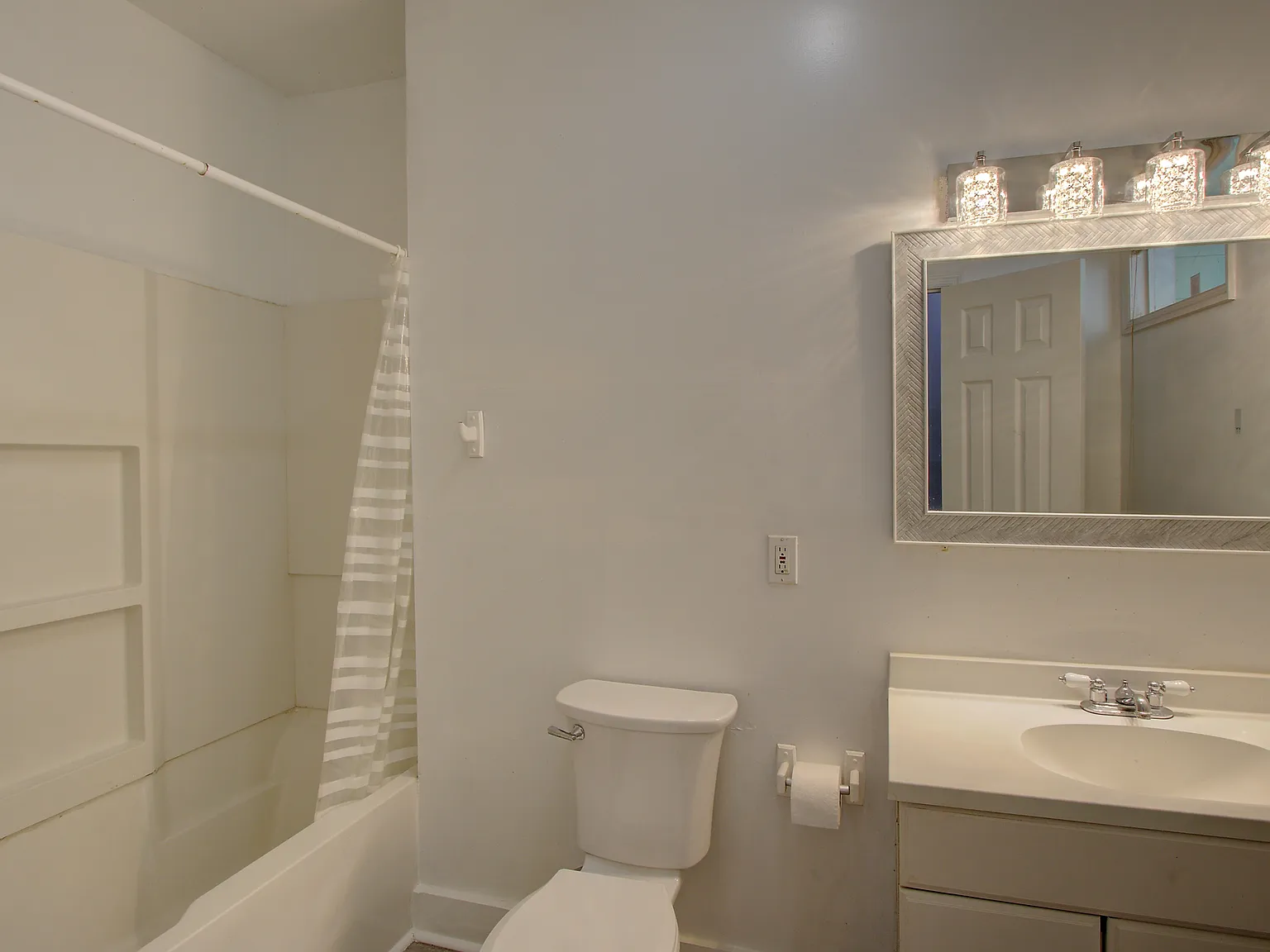 93 Bogard Street — Photo 3