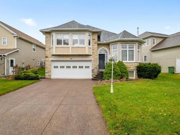 16 Ridgepark Ln, Halifax, NS B3N 3J2