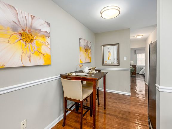 5th image of 2213 University Blvd E #7303-304