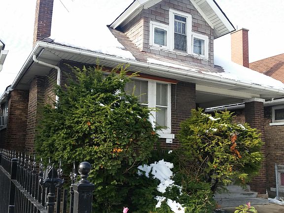 3rd image of 1138 N Laramie Ave
