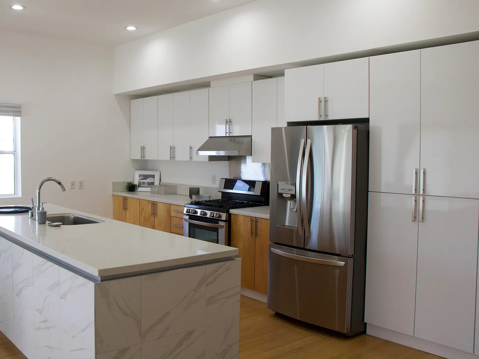 3847 Oakfield Dr — Photo 2