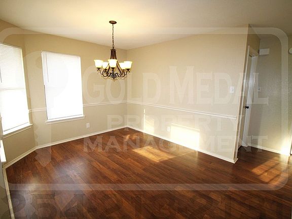 4th image of 4802 Bluestem Ln