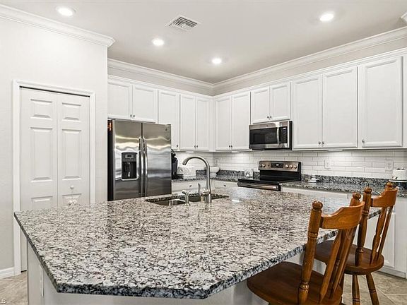 5th image of 9113 Glenforest DR