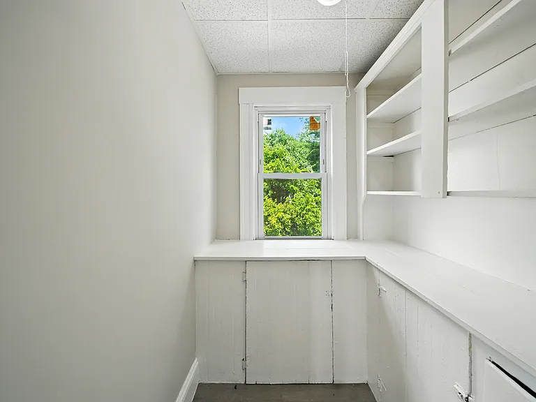12-14 Kendall St #2 — Photo 4