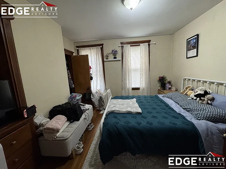 144 Nonantum St — Photo 3