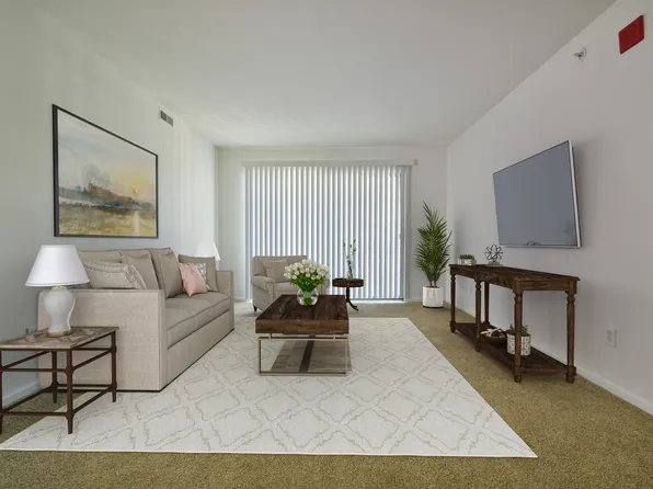 Thornridge Apartments