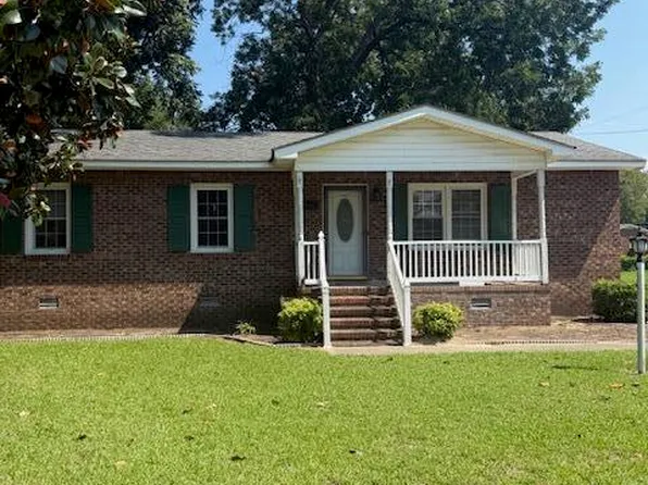 704 W 3rd Street, Washington, NC 27889