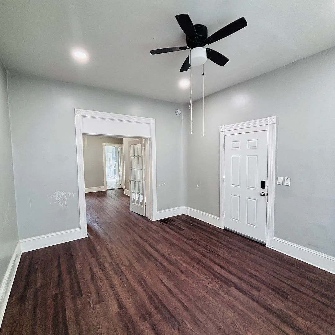 1154 Washington St — Photo 3