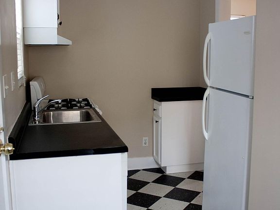 3rd image of 1339 N Harvard Blvd #1339