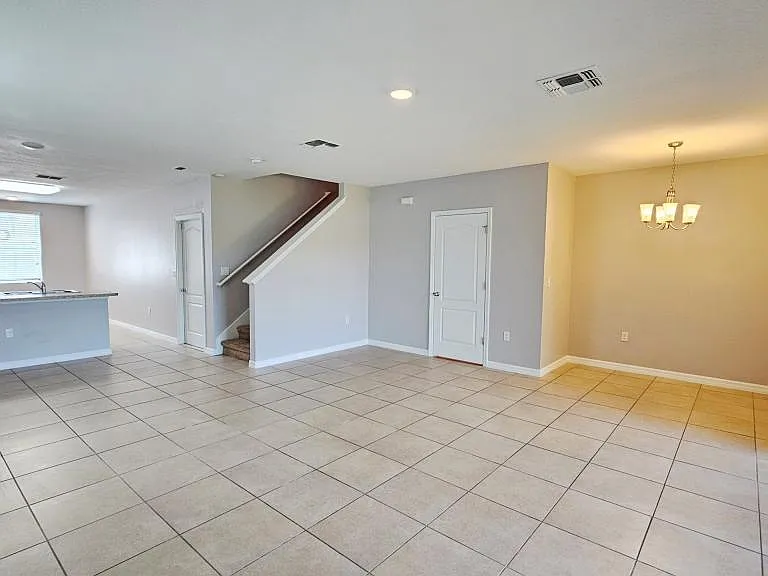 364 Arbor Lakes Dr — Photo 6