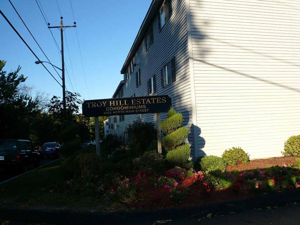 Entry sign of Condo Complex