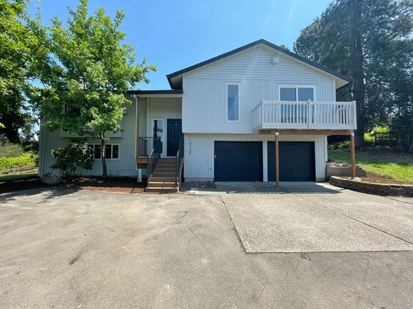 19725 SE Heuke Rd, Damascus, OR 97089