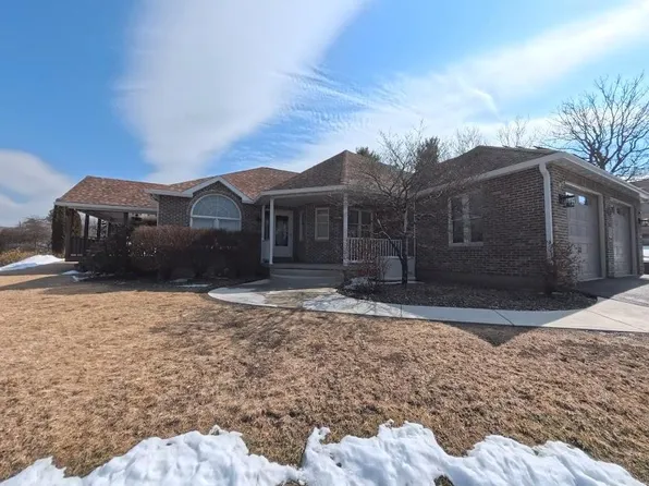 4 Linden Ct, Ashland, PA 17921