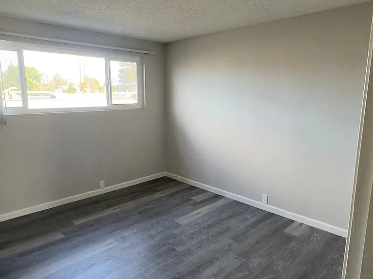 5934 Buffalo Ave #201 — Photo 14