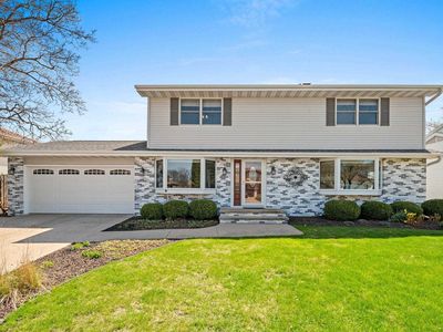 1322 MONTCLAIRE COURT, Appleton, WI, 54915