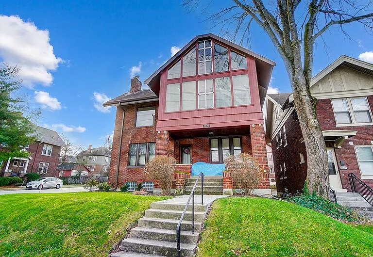 2881 Observatory Ave #2 — Photo 2