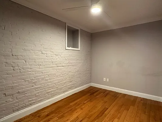 Rented by REAL New York | media 18