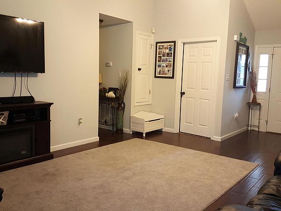 4th image of 14131 Gladys St
