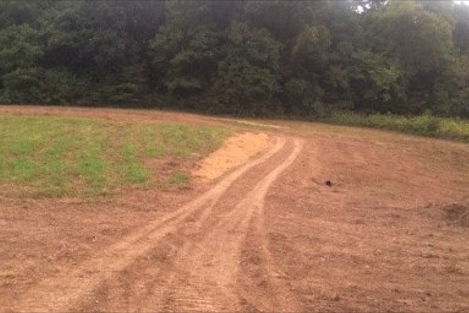 2nd image of Bingham Hollow Rd