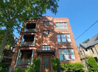 549 Waterloo St #5, London, ON N6B 2R1