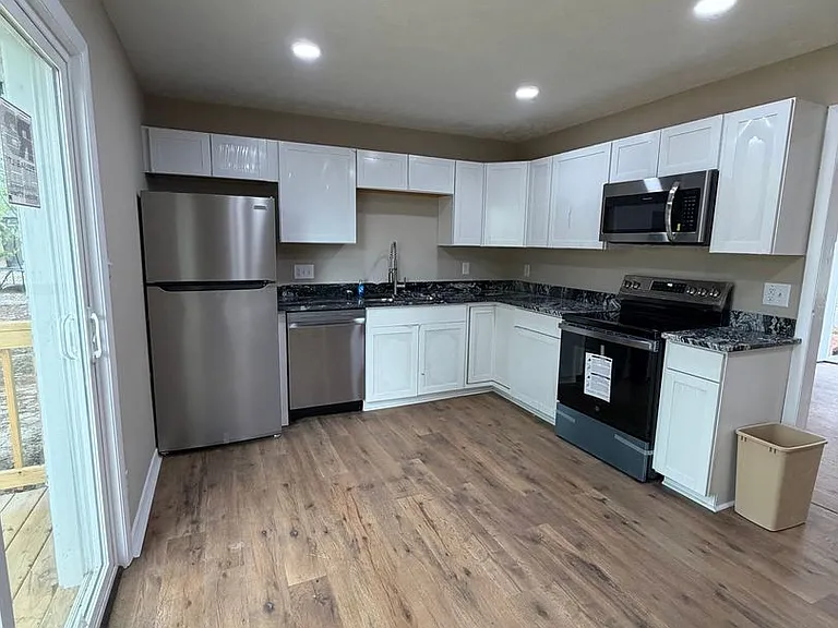 509 Mann St — Photo 4