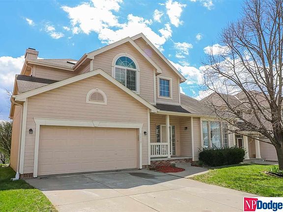 2nd image of 2613 Tulip Ln