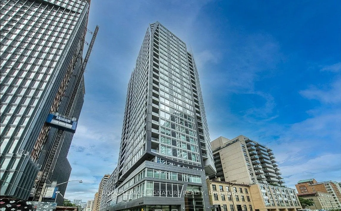 Core Condos — Photo 1