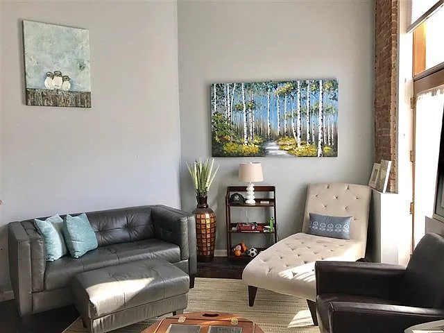 1015 Grand St #1E — Photo 2