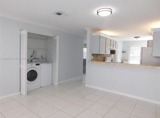 899 Crystal Lake Dr #899, Pompano Beach, FL 33064